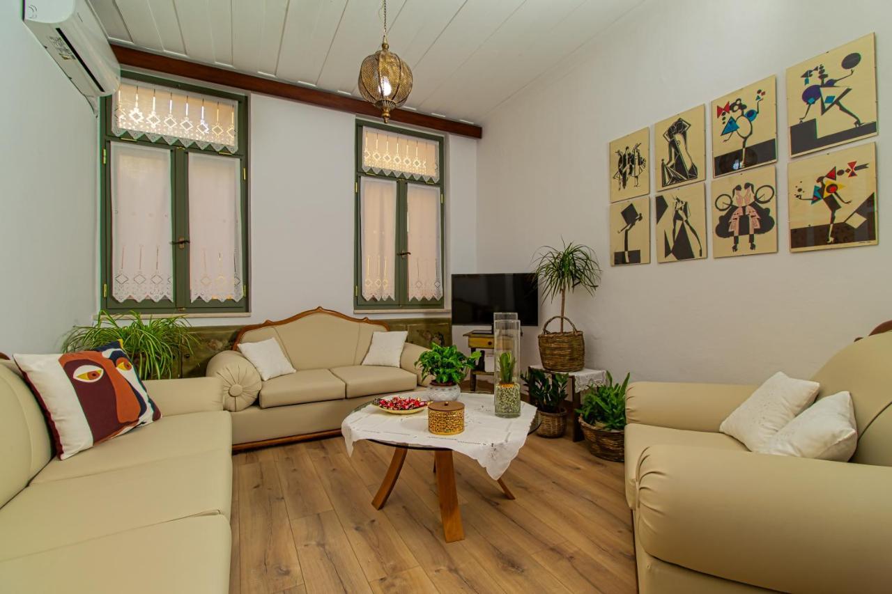 Antonia Traditional Estate Апартаменты